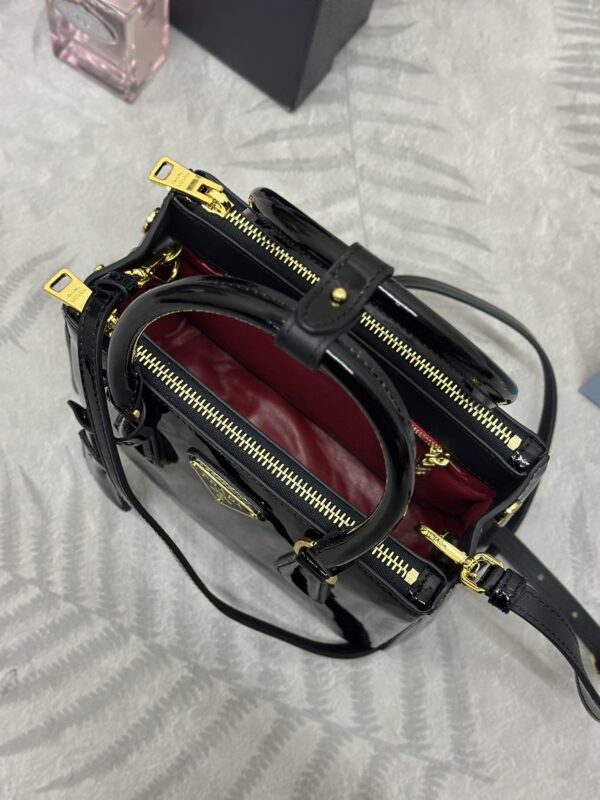 Replica Prada Galleria Black Patent 2 Replica Prada Galleria Black Patent - elite superclone designer purse
