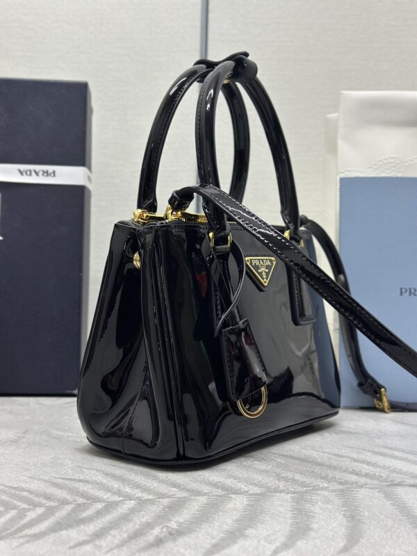 Replica Prada Galleria Black Patent 6 Replica Prada Galleria Black Patent - 1:1 designer replica handbag