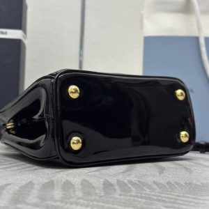 Replica Prada Galleria Black Patent 8 Replica Prada Galleria Black Patent - high-end fake designer purse