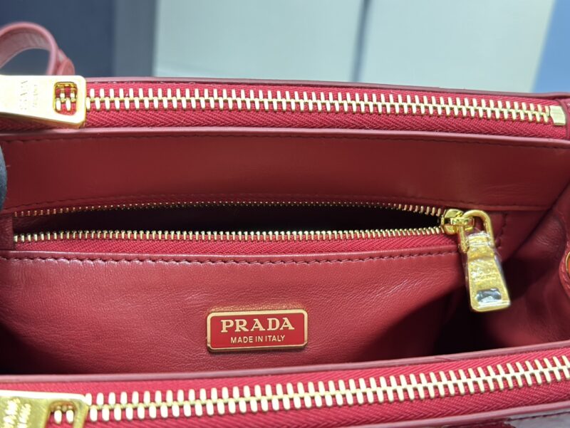 Replica Prada Galleria Red Patent 2 Replica Prada Galleria Red Patent - top-rated replica designer bag