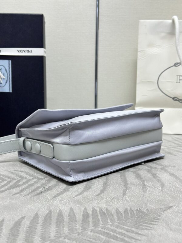 Replica Prada Re-Nylon Shoulder Bag Ice Grey 5 Replica Prada Re-Nylon Shoulder Bag Ice Grey - high-accuracy replica luxury purse