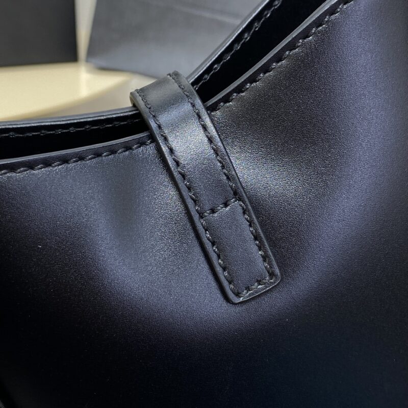 Replica YSL LE 5 A 7 Phone bag 9 Replica YSL LE 5 A 7 Phone bag - top-tier luxury replica shoulder bag