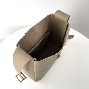 Replica YSL LE 5 A 7 Beige 5 Replica YSL LE 5 A 7 Beige - realistic designer-inspired fake bag