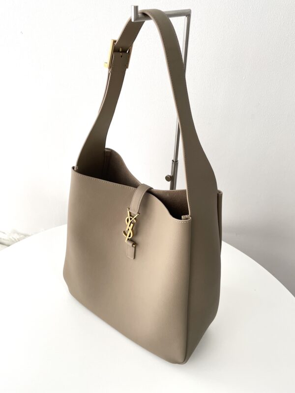 Replica YSL LE 5 A 7 Beige 6 Replica YSL LE 5 A 7 Beige - realistic designer-inspired fake bag