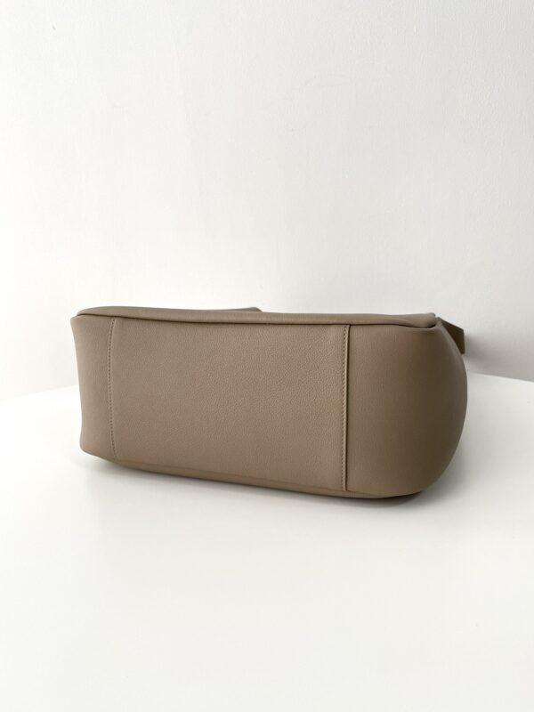 Replica YSL LE 5 A 7 Beige 7 Replica YSL LE 5 A 7 Beige - best quality luxury bag dupe