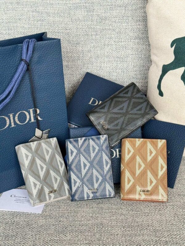 Replica Dior Bi Fold Card Holder 4 Colors 1 Replica Dior Bi Fold Card Holder 4 Colors - premium 1:1 fake handbag model