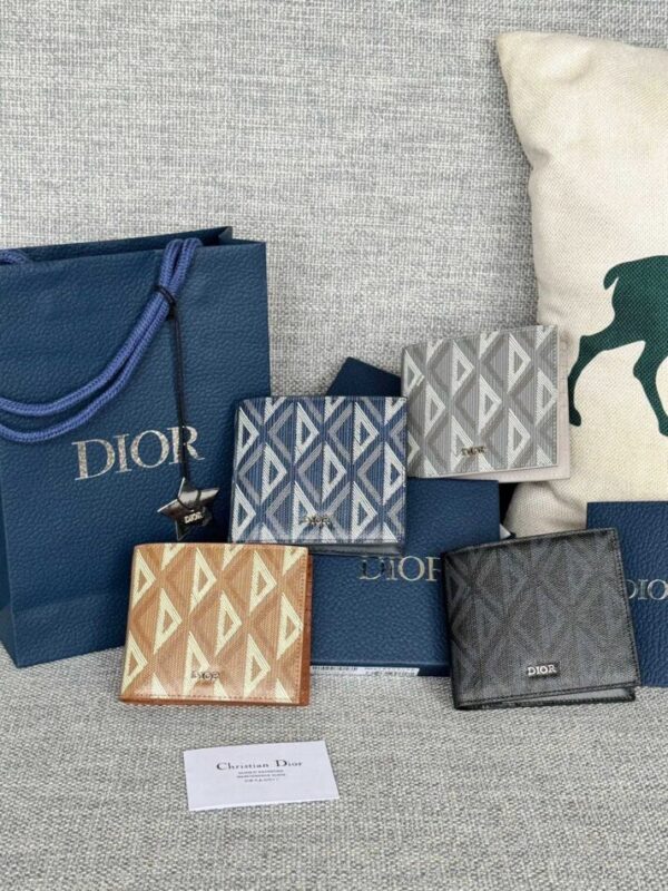 Replica Dior BiFold Wallet 4 colors 1 Replica Dior BiFold Wallet 4 colors - ultra-realistic fake designer tote