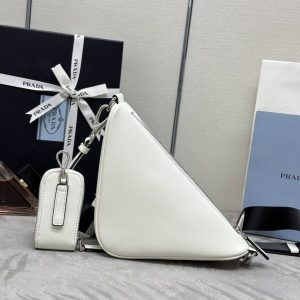 Replica Prada Saffiano Triangle 5 Replica Prada Saffiano Triangle - top-tier luxury replica shoulder bag