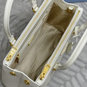 Replica Prada Galleria White 9 Replica Prada Galleria White - near-authentic luxury replica handbag