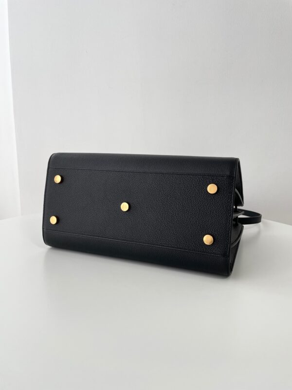 Replica YSL Sac De Jour Black 8 Replica YSL Sac De Jour Black - ultra-realistic fake designer tote