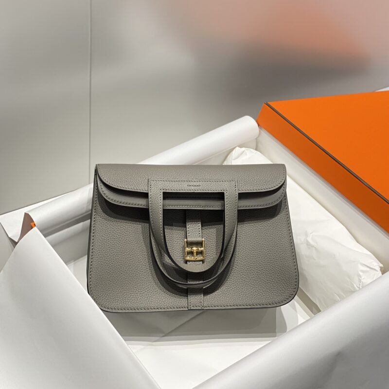 Replica Hermes Halzan Cumulonimbus Gray 1 Replica Hermes Halzan Cumulonimbus Gray - realistic designer-inspired fake bag