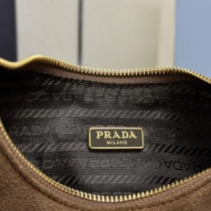 Replica Prada Suede Re-Edition 2 Replica Prada Suede Re-Edition - ultra-realistic fake designer tote