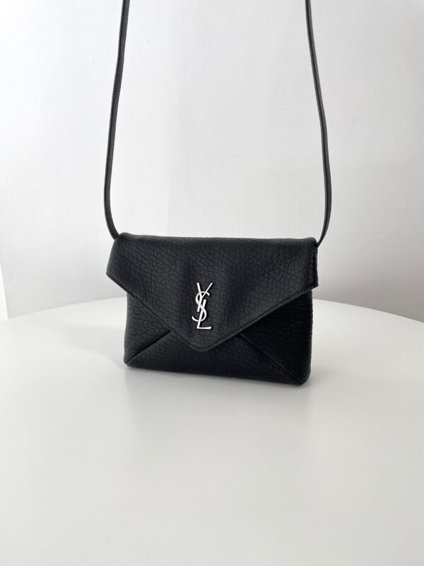 Replica YSL Cassandre Envelope 6 Replica YSL Cassandre Envelope - ultra-realistic fake designer tote