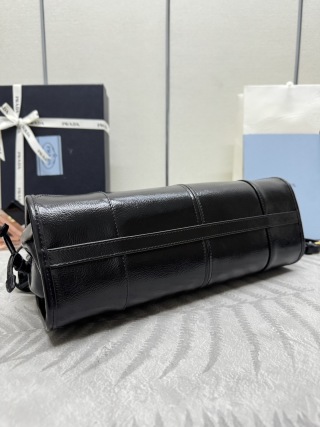 Replica Prada Black Leather bag 3 Replica Prada Black Leather bag - top-tier luxury replica shoulder bag