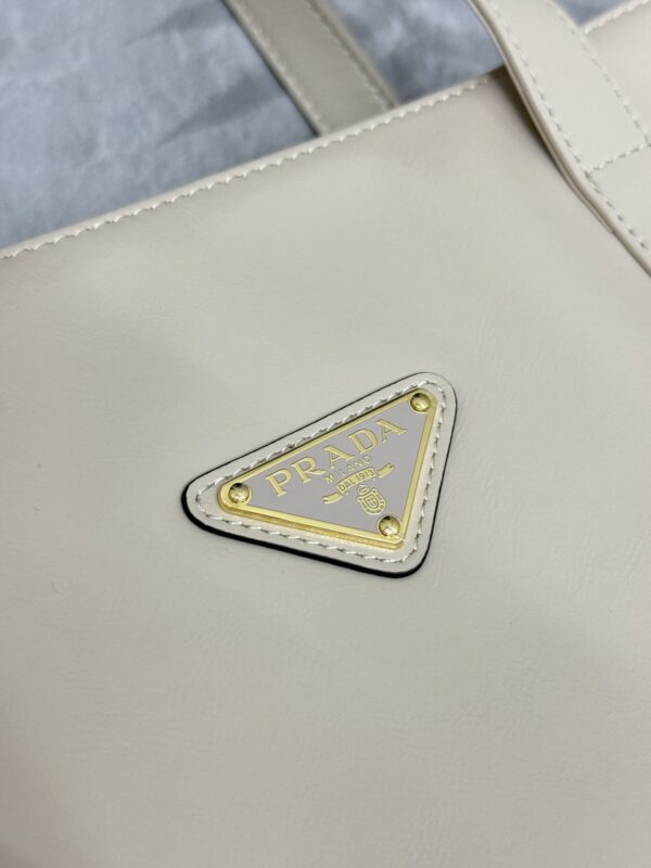 Replica Prada Antique Nappa Tote 4 Replica Prada Antique Nappa Tote - high-end fake designer purse
