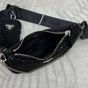 Replica Prada Re-Edition 2005 Diamond Black 5 Replica Prada Re-Edition 2005 Diamond Black - realistic designer-inspired fake bag