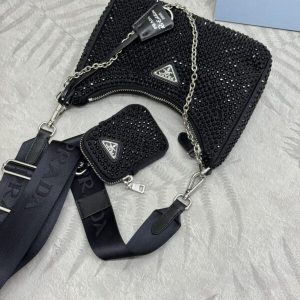 Replica Prada Re-Edition 2005 Diamond Black 6 Replica Prada Re-Edition 2005 Diamond Black - realistic designer-inspired fake bag