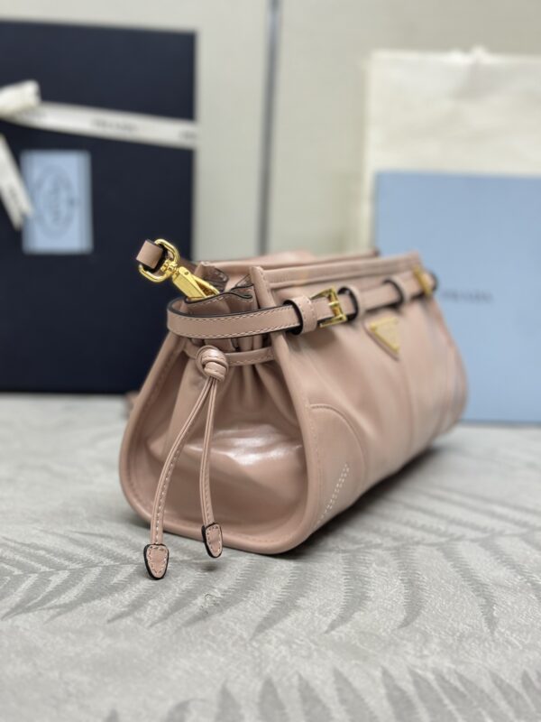 Replica Prada Pink Leather Handbag 9 Replica Prada Pink Leather Handbag - ultra-realistic fake designer tote