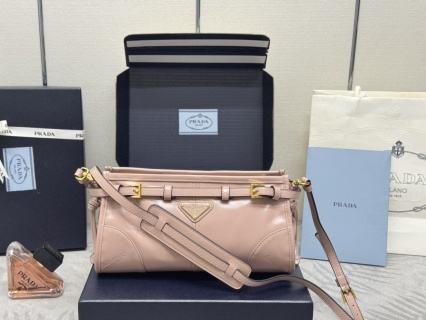 Replica Prada Pink Leather Handbag 1 Replica Prada Pink Leather Handbag - premium-grade designer purse dupe
