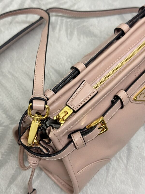 Replica Prada Pink Leather Handbag 4 Replica Prada Pink Leather Handbag - realistic designer-inspired fake bag
