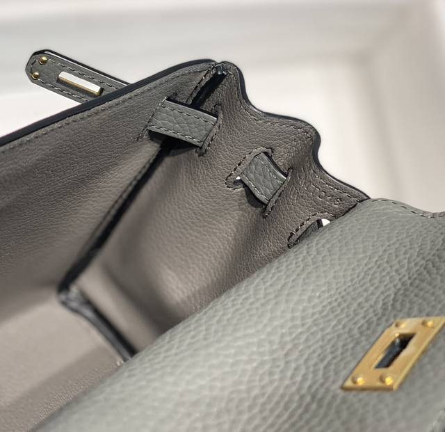 Replica Hermes Kelly Mini Cumulonimbus Gray 6 Replica Hermes Kelly Mini Cumulonimbus Gray - realistic designer-inspired fake bag