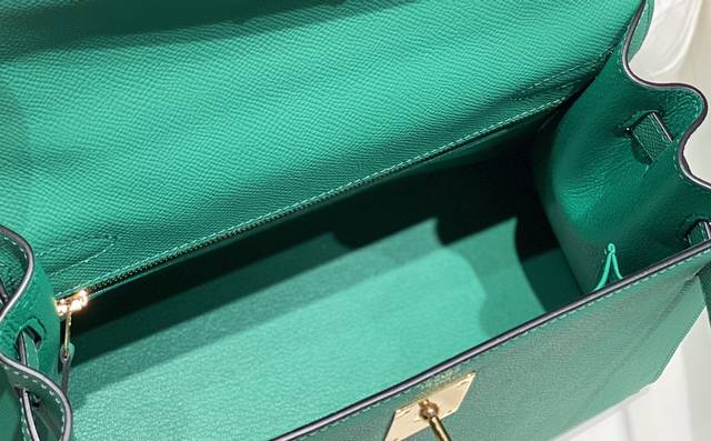 Replica Hermes Kelly Emperial Green 7 Replica Hermes Kelly Emperial Green - premium 1:1 fake handbag model