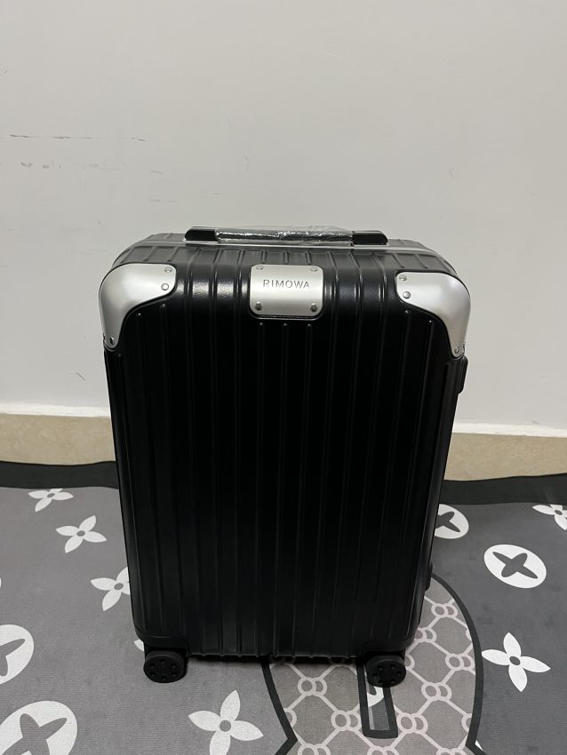 Replica Rimowa Hybrid Suitcase - top-rated replica designer bag