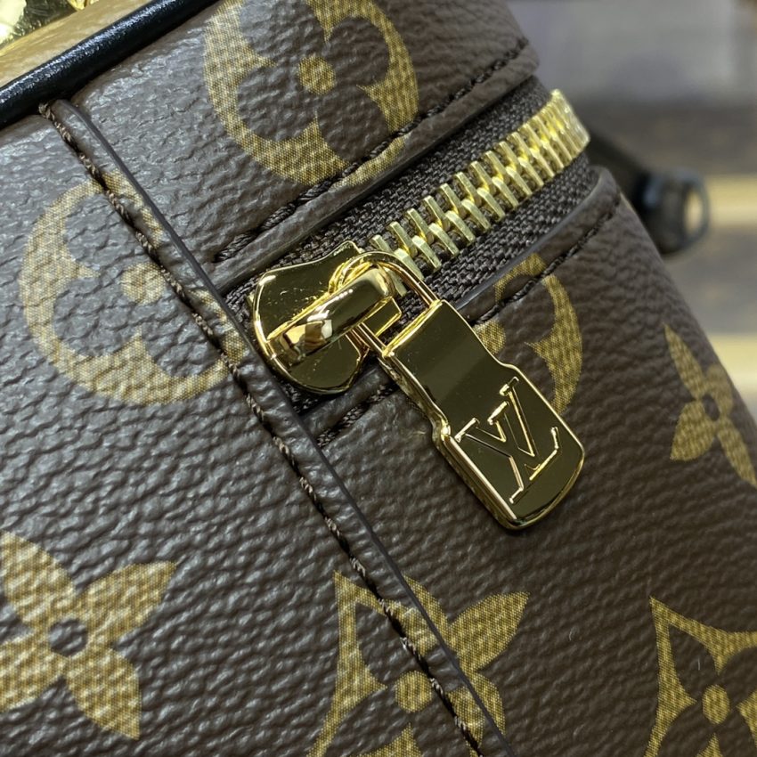 Replica Louis Vuitton Vanity 5 Replica Louis Vuitton Vanity - authentic-look luxury purse replica