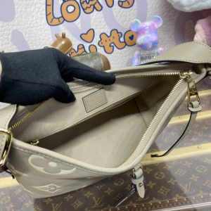 Replica Louis Vuitton Carry All Beige 8 Replica Louis Vuitton Carry All Beige - high-quality designer bag clone