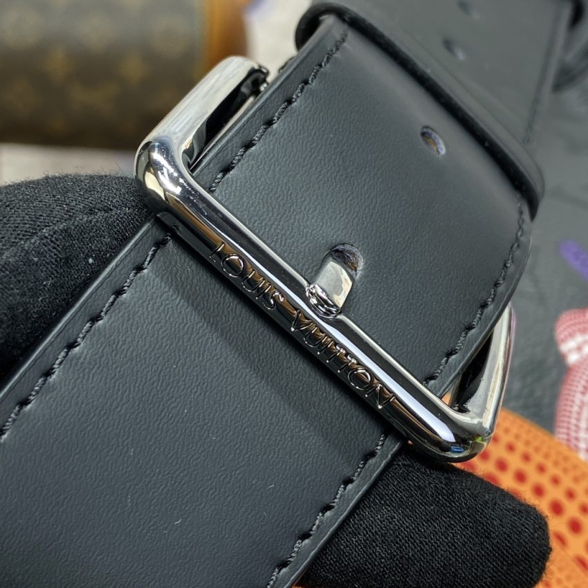 Replica Louis Vuitton Bumbag Discovery Pampkin 3 Replica Louis Vuitton Bumbag Discovery Pampkin - high-quality designer bag clone