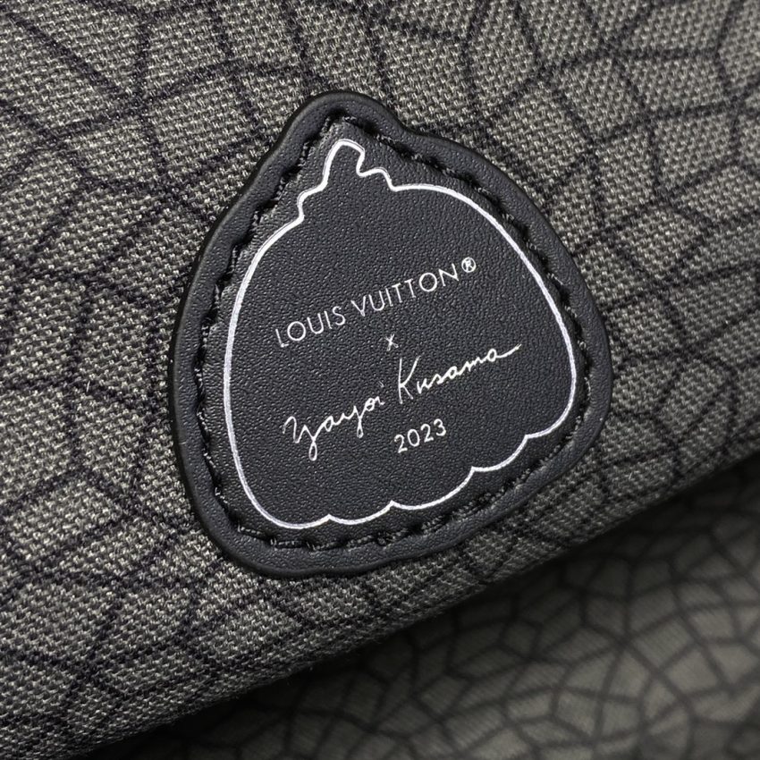 Replica Louis Vuitton Bumbag Discovery Pampkin 8 Replica Louis Vuitton Bumbag Discovery Pampkin - high-accuracy replica luxury purse