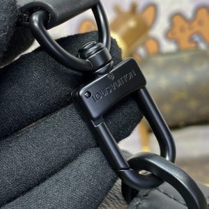 Replica Louis Vuitton Quest Messenger 6 Replica Louis Vuitton Quest Messenger - elite superclone designer purse