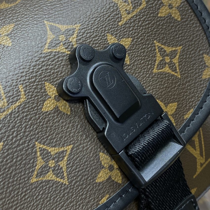 Replica Louis Vuitton Quest Messenger 10 Replica Louis Vuitton Quest Messenger - authentic-look luxury purse replica