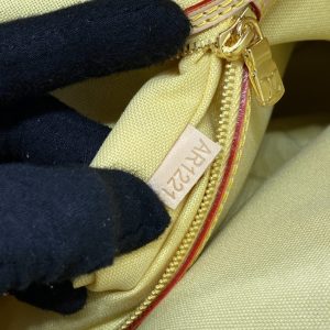 Replica Louis Vuitton Neverfull MM Multi Grid 3 Replica Louis Vuitton Neverfull MM Multi Grid - premium-grade designer purse dupe