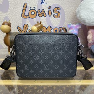 Replica Louis Vuitton Trio Messenger Grey 2 Replica Louis Vuitton Trio Messenger Grey - near-authentic luxury replica handbag