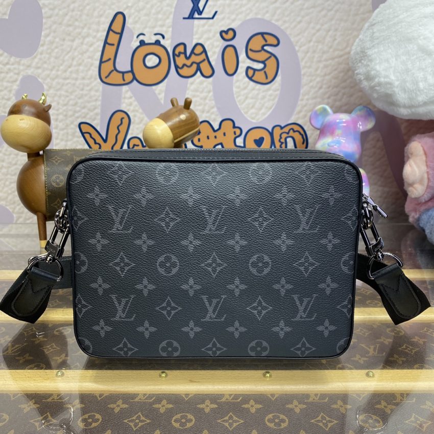 Replica Louis Vuitton Trio Messenger Grey 2 Replica Louis Vuitton Trio Messenger Grey - near-authentic luxury replica handbag