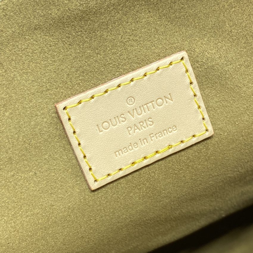 Replica Louis Vuitton Dauphine GM 10 Replica Louis Vuitton Dauphine GM - authentic-look luxury purse replica