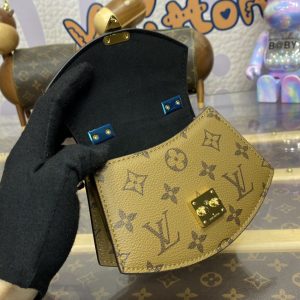 Replica Louis Vuitton Tilsitt Pico 6 Replica Louis Vuitton Tilsitt Pico - near-authentic luxury replica handbag