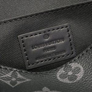 Replica Louis Vuitton Messenger Black - realistic designer-inspired fake bag