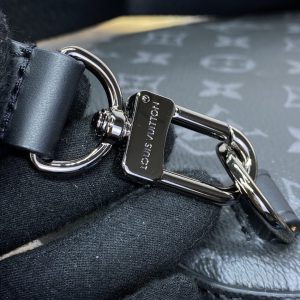 Replica Louis Vuitton Avenue Slingbag Black 9 Replica Louis Vuitton Avenue Slingbag Black - best-selling designer handbag dupe