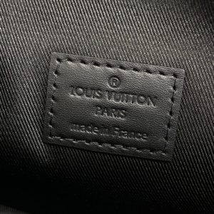 Replica Louis Vuitton Pilot Wearable Wallet Black 3 Replica Louis Vuitton Pilot Wearable Wallet Black - elite superclone designer purse