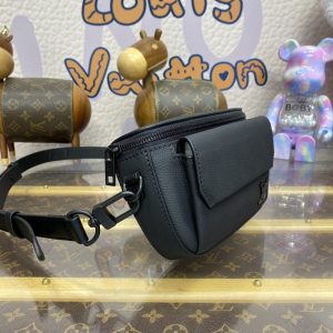 Replica Louis Vuitton Pilot Wearable Wallet Black 4 Replica Louis Vuitton Pilot Wearable Wallet Black - realistic designer-inspired fake bag