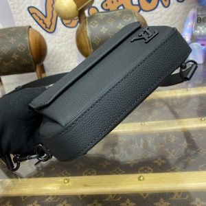 Replica Louis Vuitton Pilot Wearable Wallet Black 9 Replica Louis Vuitton Pilot Wearable Wallet Black - elite superclone designer purse