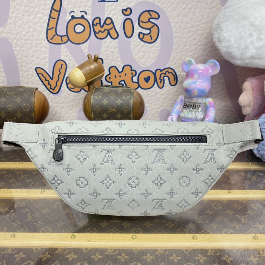 Replica Louis Vuitton Bumbag Discovery Grey 2 Replica Louis Vuitton Bumbag Discovery Grey - authentic-look luxury purse replica