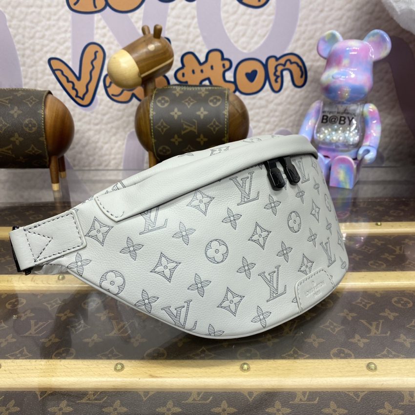 Replica Louis Vuitton Bumbag Discovery Grey 8 Replica Louis Vuitton Bumbag Discovery Grey - top-tier luxury replica shoulder bag