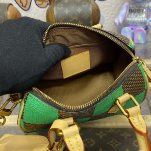 Replica Louis Vuitton Speedy 18 Green Grid 5 Replica Louis Vuitton Speedy 18 Green Grid - high-quality designer bag clone