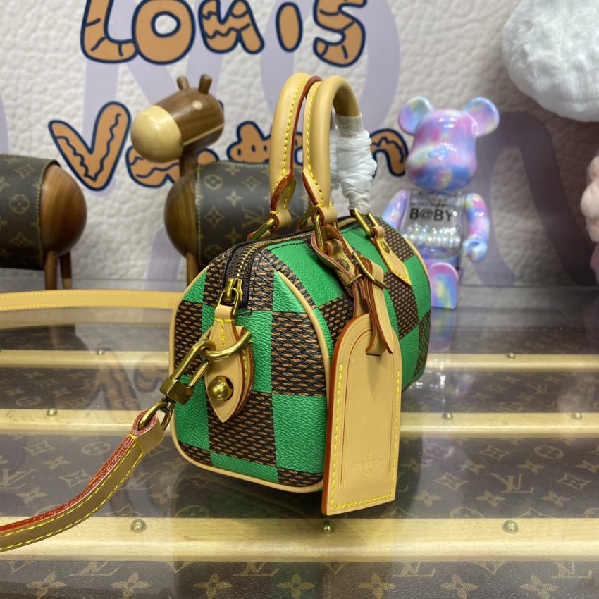 Replica Louis Vuitton Speedy 18 Green Grid 10 Replica Louis Vuitton Speedy 18 Green Grid - high-end fake designer purse