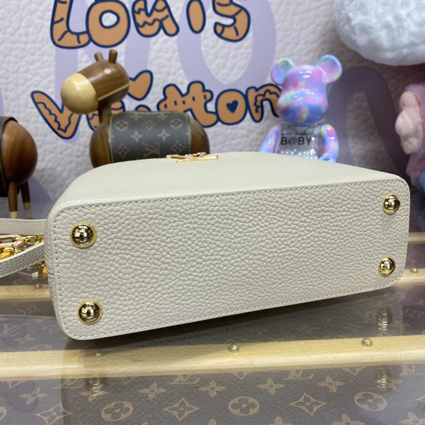 Replica Loius Vuitton Capucines Beige 8 Replica Loius Vuitton Capucines Beige - high-accuracy replica luxury purse