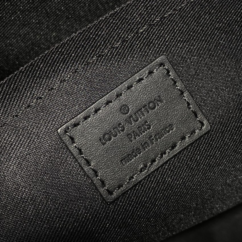 Replica Louis Vuitton Sac Plat 24H Black 6 Replica Louis Vuitton Sac Plat 24H Black - high-quality designer bag clone