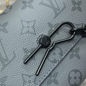 Replica Louis Vuitton Steamer Wearable Wallet Grey 5 Replica Louis Vuitton Steamer Wearable Wallet Grey - best-selling designer handbag dupe